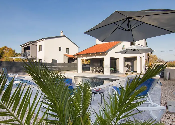 Villa Ella